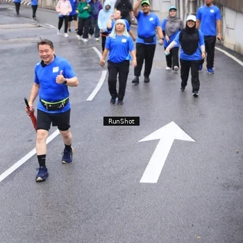 Runner Photo 7947692