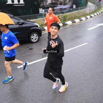 Runner Photo 7947695