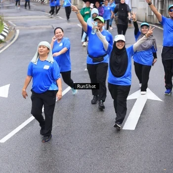 Runner Photo 7947733