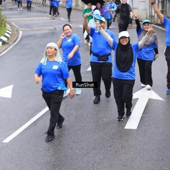 Runner Photo 7947734