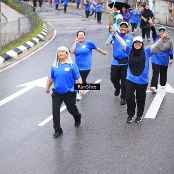 Runner Photo 7947738