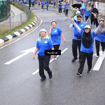 Runner Photo 7947740