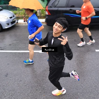 Runner Photo 7947780