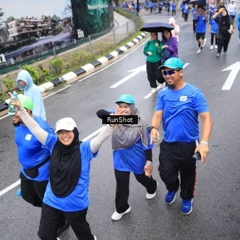 Runner Photo 7947805