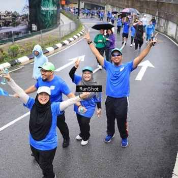 Runner Photo 7947812