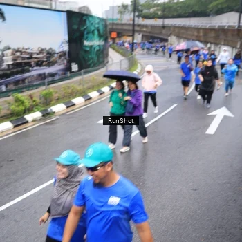 Runner Photo 7947814