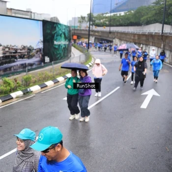 Runner Photo 7947815