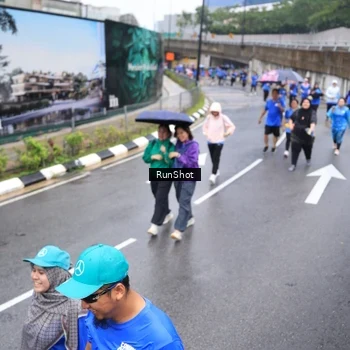 Runner Photo 7947816