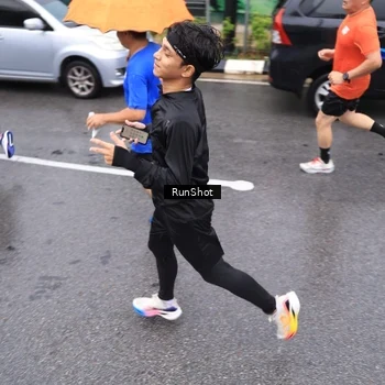 Runner Photo 7947821