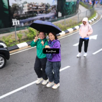 Runner Photo 7947838