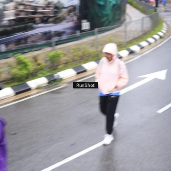 Runner Photo 7947840