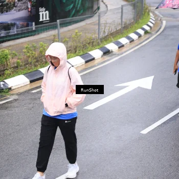 Runner Photo 7947847