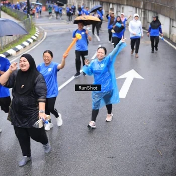 Runner Photo 7947871