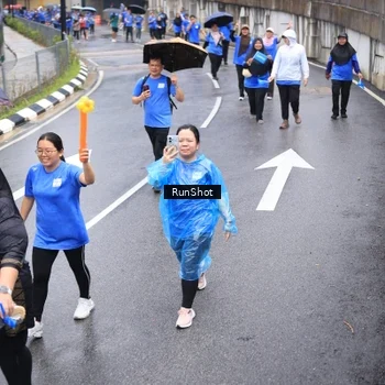 Runner Photo 7947879
