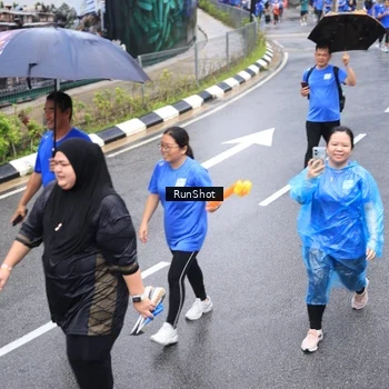 Runner Photo 7947882