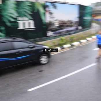 Runner Photo 7947901