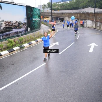 Runner Photo 7947927