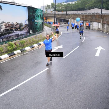 Runner Photo 7947935