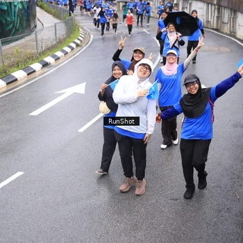 Runner Photo 7947953