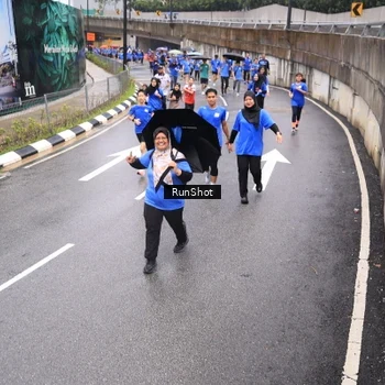 Runner Photo 7947995
