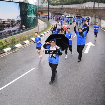 Runner Photo 7948003