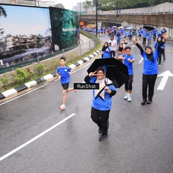 Runner Photo 7948006