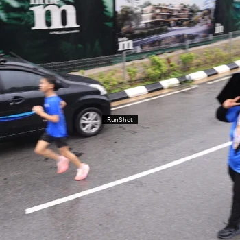 Runner Photo 7948012