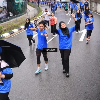 Runner Photo 7948023
