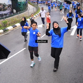 Runner Photo 7948025