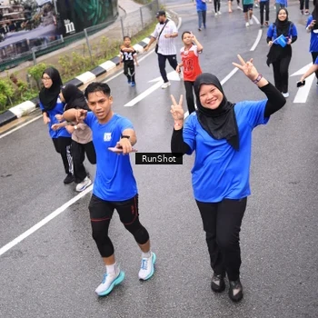 Runner Photo 7948033