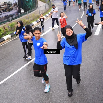 Runner Photo 7948035