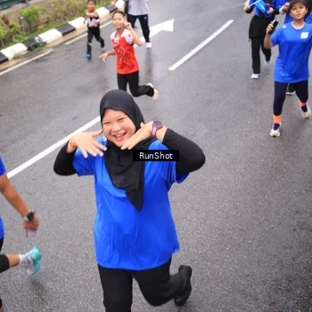 Runner Photo 7948045