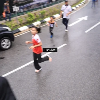 Runner Photo 7948054
