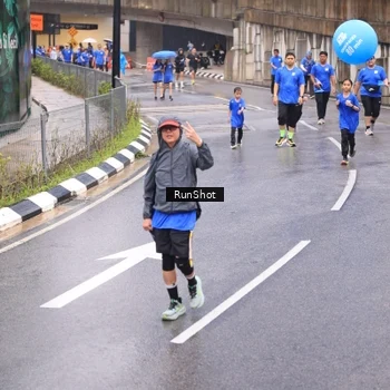 Runner Photo 7948059