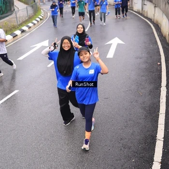 Runner Photo 7948060
