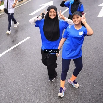 Runner Photo 7948065