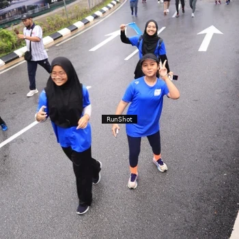 Runner Photo 7948072