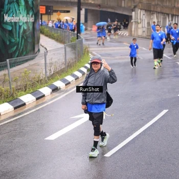 Runner Photo 7948078