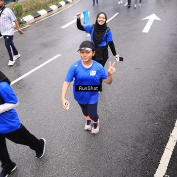 Runner Photo 7948080