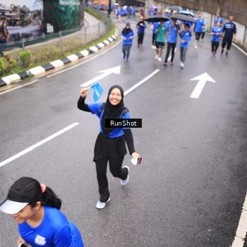 Runner Photo 7948087