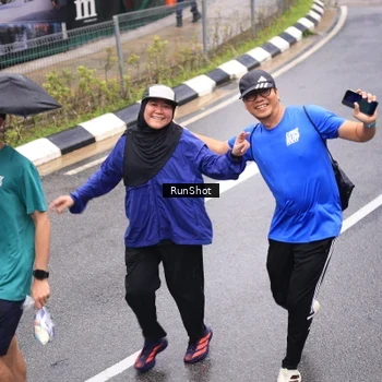 Runner Photo 7948158