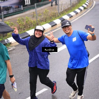 Runner Photo 7948159
