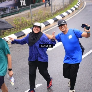 Runner Photo 7948160