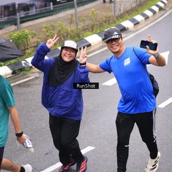 Runner Photo 7948163