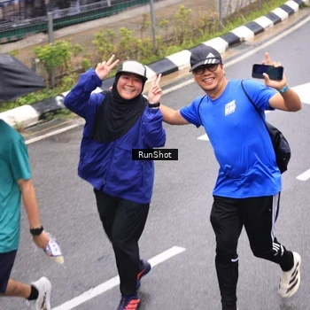Runner Photo 7948164