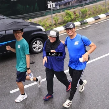 Runner Photo 7948175