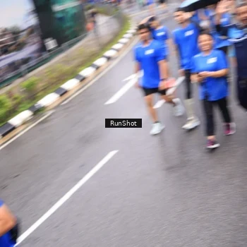 Runner Photo 7948177