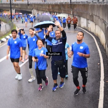 Runner Photo 7948182