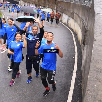 Runner Photo 7948187