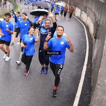Runner Photo 7948189
